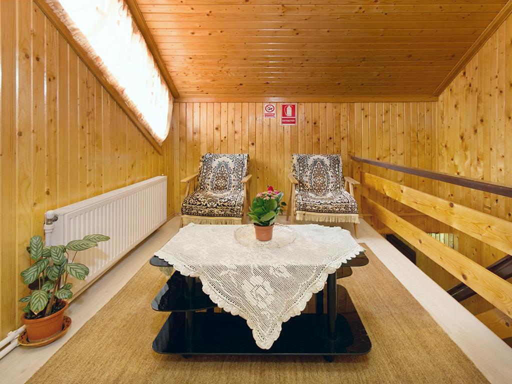 Pensiunea Bobu Hotel Békási-víztározó Kültér fotó