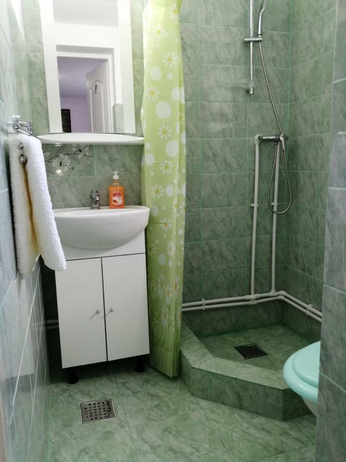 Pensiunea Bobu Hotel Békási-víztározó Kültér fotó